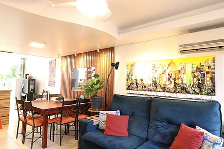 Casa à venda com 3 quartos, 150m² em São Sebastião, Porto Alegre