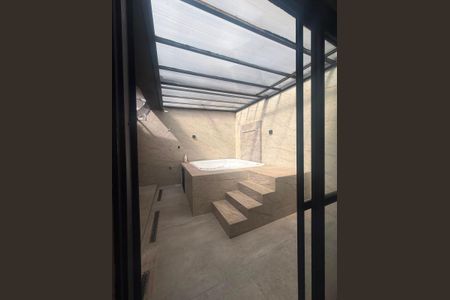 Casa de condomínio para alugar com 130m², 3 quartos e 2 vagas Casa de condomínio para alugar com 130m², 3 quartos e 2 vagasHidro