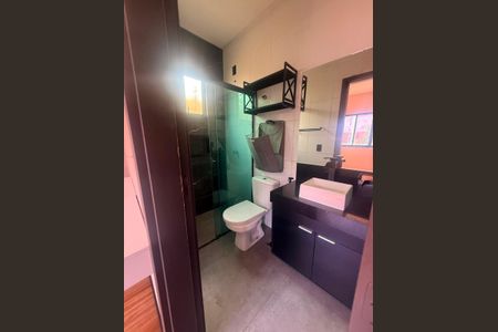 Casa de condomínio para alugar com 130m², 3 quartos e 2 vagas Casa de condomínio para alugar com 130m², 3 quartos e 2 vagasBanheiro