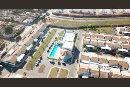 Casa de condomínio para alugar com 130m², 3 quartos e 2 vagas