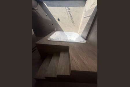 Casa de condomínio para alugar com 130m², 3 quartos e 2 vagas Casa de condomínio para alugar com 130m², 3 quartos e 2 vagasHidro