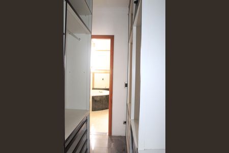 Casa para alugar com 247m², 5 quartos e 2 vagasCloset da Suíte