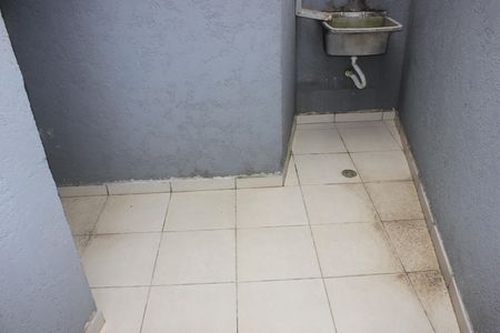 Casa para alugar com 247m², 5 quartos e 2 vagasLavanderia da edícula
