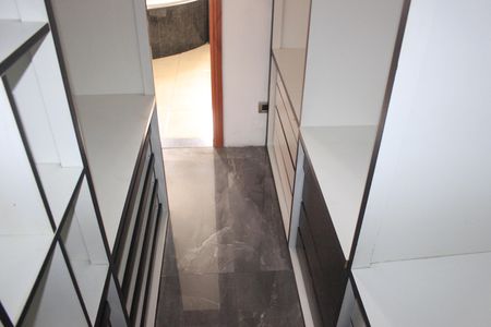 Casa para alugar com 247m², 5 quartos e 2 vagasCloset da Suíte