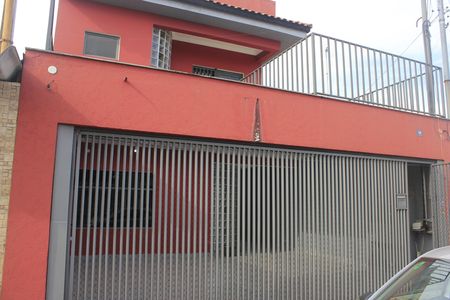 Casa para alugar com 247m², 5 quartos e 2 vagasFachada