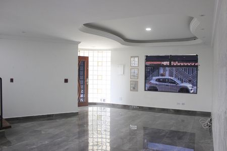 Casa para alugar com 247m², 5 quartos e 2 vagasSala