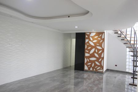 Sala de casa à venda com 5 quartos, 247m² em Jardim Paraventi, Guarulhos