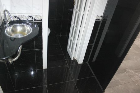 Casa para alugar com 247m², 5 quartos e 2 vagasLavabo