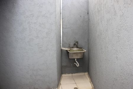 Casa para alugar com 247m², 5 quartos e 2 vagasLavanderia da edícula