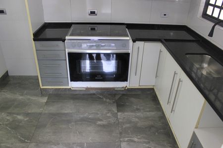 Casa para alugar com 247m², 5 quartos e 2 vagasCozinha
