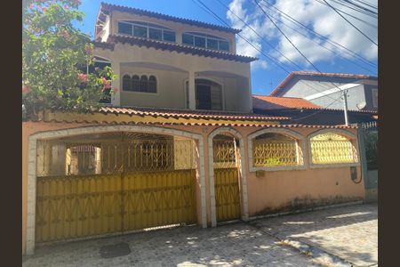 Casa para alugar com 390m², 3 quartos e 3 vagasFachada