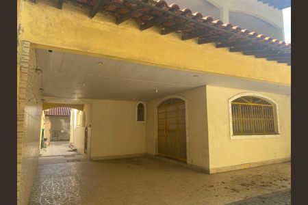 Casa para alugar com 390m², 3 quartos e 3 vagasÁrea externa