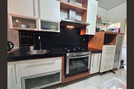 Apartamento à venda com 48m², 1 quarto e sem vaga Apartamento à venda com 48m², 1 quarto e sem vagaCozinha