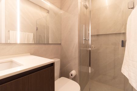 Studio para alugar com 32m², 1 quarto e sem vaga Studio para alugar com 32m², 1 quarto e sem vagaBanheiro