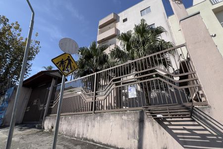 Apartamento para alugar com 104m², 2 quartos e 1 vagaFachada com placa