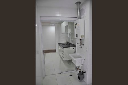 Apartamento à venda com 74m², 3 quartos e 2 vagas Apartamento à venda com 74m², 3 quartos e 2 vagasDetalhe - Área de Serviço