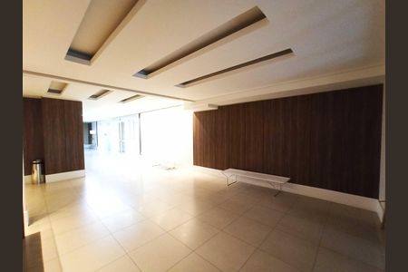 Apartamento à venda com 74m², 3 quartos e 2 vagas Apartamento à venda com 74m², 3 quartos e 2 vagasHall de entrada