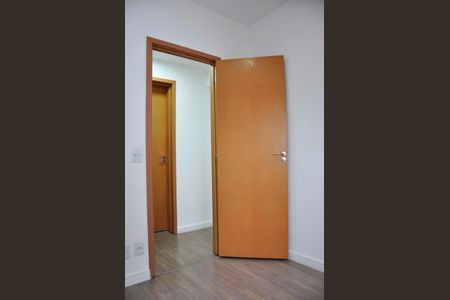 Apartamento à venda com 74m², 3 quartos e 2 vagas Apartamento à venda com 74m², 3 quartos e 2 vagasDetalhe - Quarto 03