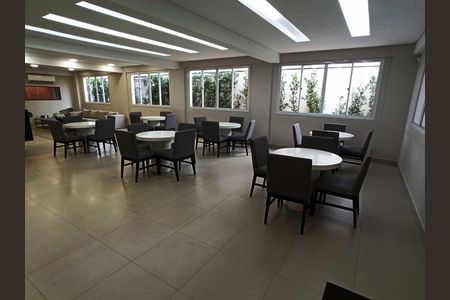 Apartamento à venda com 74m², 3 quartos e 2 vagas Apartamento à venda com 74m², 3 quartos e 2 vagasSalão de Festas