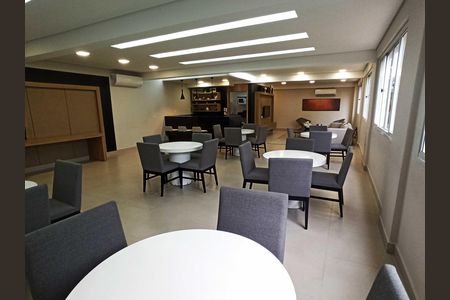 Apartamento à venda com 74m², 3 quartos e 2 vagas Apartamento à venda com 74m², 3 quartos e 2 vagasSalão de Festas