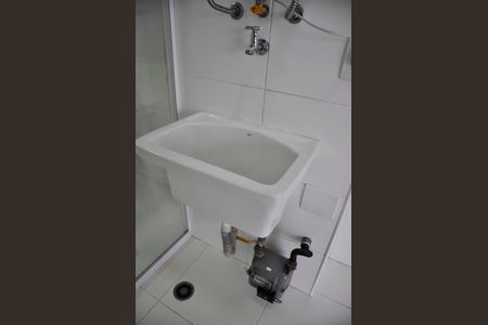 Apartamento à venda com 74m², 3 quartos e 2 vagas Apartamento à venda com 74m², 3 quartos e 2 vagasDetalhe - Área de Serviço