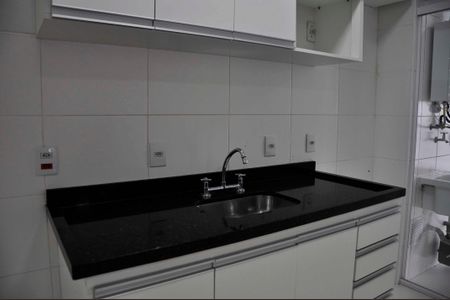 Apartamento à venda com 74m², 3 quartos e 2 vagas Apartamento à venda com 74m², 3 quartos e 2 vagasDetalhe - Cozinha Americana