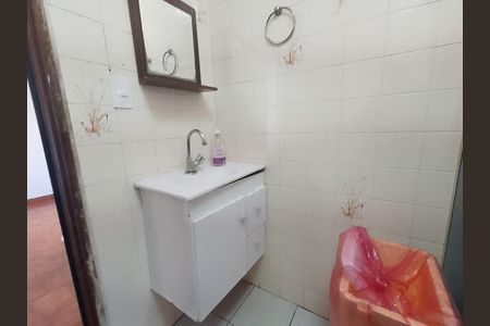 Casa para alugar com 200m², 4 quartos e 2 vagas Casa para alugar com 200m², 4 quartos e 2 vagasBanheiro Social