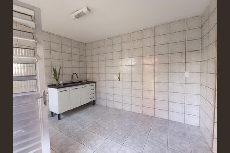 Casa para alugar com 200m², 4 quartos e 2 vagas Casa para alugar com 200m², 4 quartos e 2 vagasCozinha