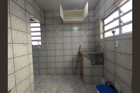 Casa para alugar com 200m², 4 quartos e 2 vagas Casa para alugar com 200m², 4 quartos e 2 vagasÁrea de serviço