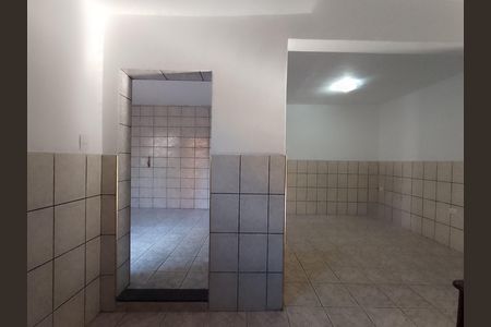 Casa para alugar com 200m², 4 quartos e 2 vagas Casa para alugar com 200m², 4 quartos e 2 vagasCozinha