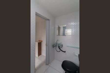 Banheiro de casa para alugar com 1 quarto, 58m² em Itaquera, São Paulo