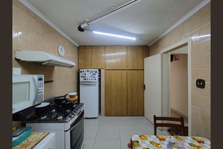 Cozinha - Torneira de casa à venda com 2 quartos, 200m² em Jardim Previdencia, São Paulo