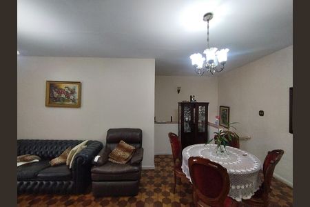 Casa à venda com 200m², 2 quartos e 1 vaga Casa à venda com 200m², 2 quartos e 1 vagaSala