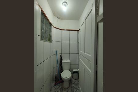 Casa à venda com 200m², 2 quartos e 1 vaga Casa à venda com 200m², 2 quartos e 1 vagaBanheiro - torneira