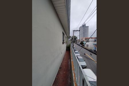 Casa à venda com 200m², 2 quartos e 1 vaga Casa à venda com 200m², 2 quartos e 1 vagaVaranda