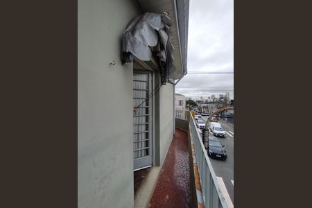 Casa à venda com 200m², 2 quartos e 1 vaga Casa à venda com 200m², 2 quartos e 1 vagaVaranda