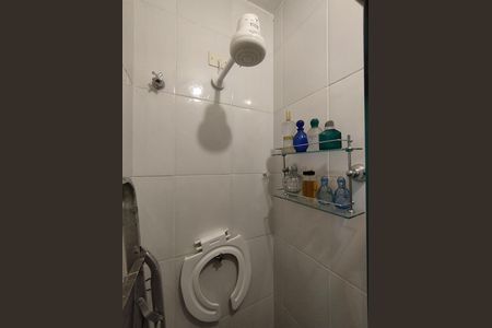Casa à venda com 200m², 2 quartos e 1 vaga Casa à venda com 200m², 2 quartos e 1 vagaBanheiro - torneira