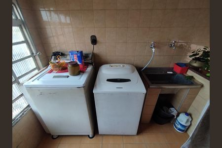 Casa à venda com 200m², 2 quartos e 1 vaga Casa à venda com 200m², 2 quartos e 1 vagaÁrea de Serviço
