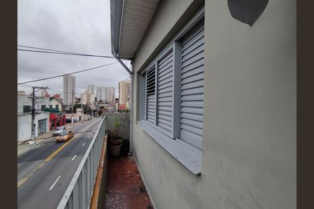 Casa à venda com 200m², 2 quartos e 1 vaga Casa à venda com 200m², 2 quartos e 1 vagaVaranda