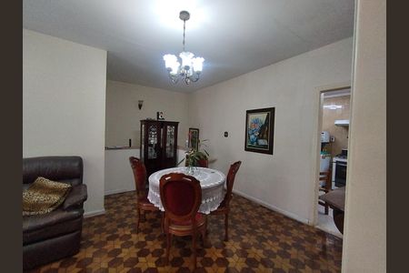 Casa à venda com 200m², 2 quartos e 1 vaga Casa à venda com 200m², 2 quartos e 1 vagaSala