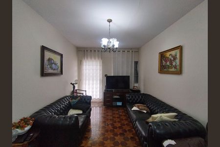 Casa à venda com 200m², 2 quartos e 1 vaga Casa à venda com 200m², 2 quartos e 1 vagaSala