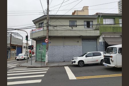 Fachada  de casa à venda com 2 quartos, 200m² em Jardim Previdencia, São Paulo
