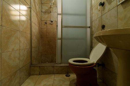 Casa à venda com 50m², 2 quartos e 1 vaga Casa à venda com 50m², 2 quartos e 1 vagaBanheiro