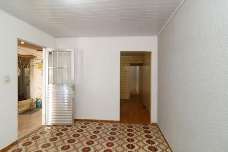 Casa à venda com 50m², 2 quartos e 1 vaga Casa à venda com 50m², 2 quartos e 1 vagaSala