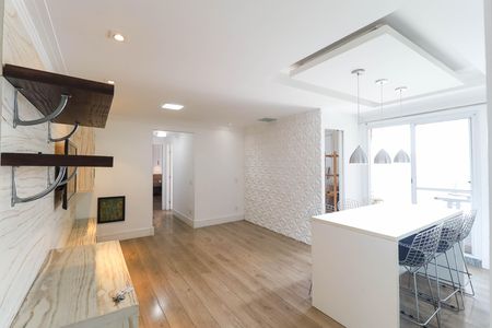 Sala de apartamento para alugar com 2 quartos, 82m² em Vila Paiva, São Paulo