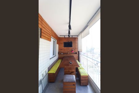Varanda de apartamento para alugar com 2 quartos, 82m² em Vila Paiva, São Paulo