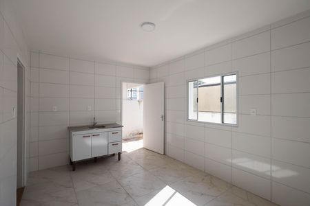Apartamento para alugar com 65m², 2 quartos e sem vagaCozinha 