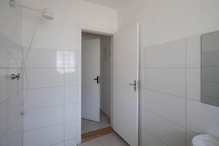 Apartamento para alugar com 65m², 2 quartos e sem vagaBanheiro 