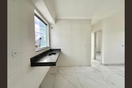 Cozinha de apartamento à venda com 3 quartos, 150m² em Vila Cloris, Belo Horizonte