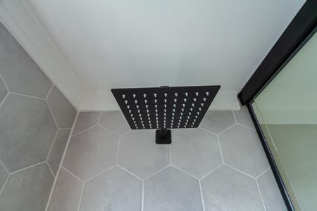 Apartamento à venda com 60m², 2 quartos e 2 vagas Apartamento à venda com 60m², 2 quartos e 2 vagasBanheiro da Suíte